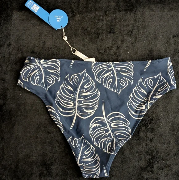 🆕 NWT Cupshe Navy Blue White Tropical Floral Swim Bottoms Large - Picture 6 of 11